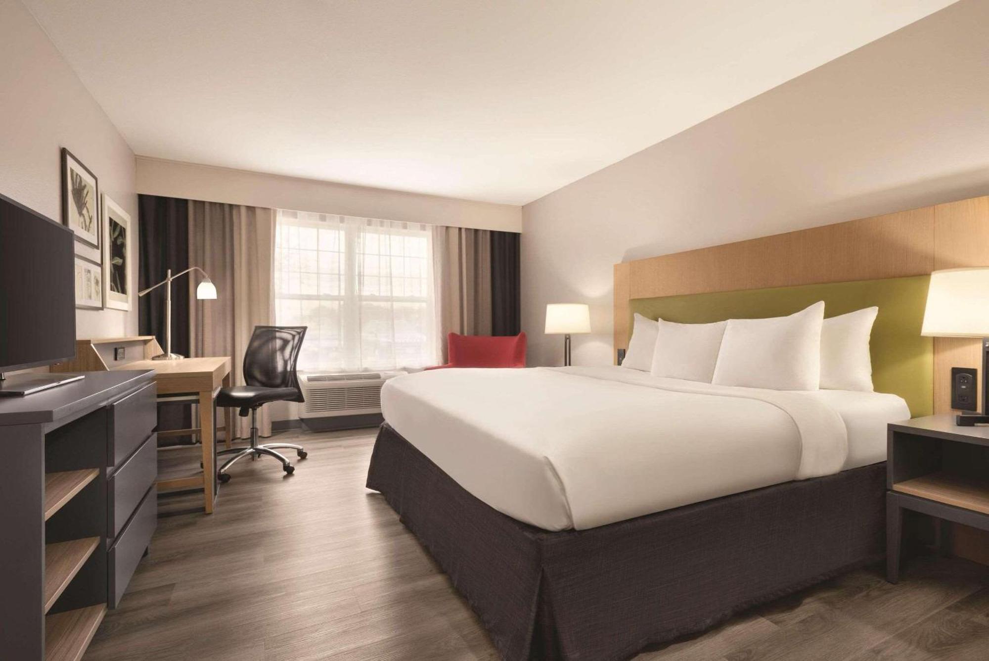 Country Inn & Suites By Radisson, Waterloo, Ia Εξωτερικό φωτογραφία